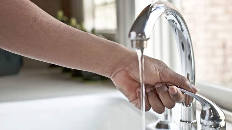 as-contas-de-agua-podem-ter-uma-reducao-de-50%-com-a-nova-legislacao