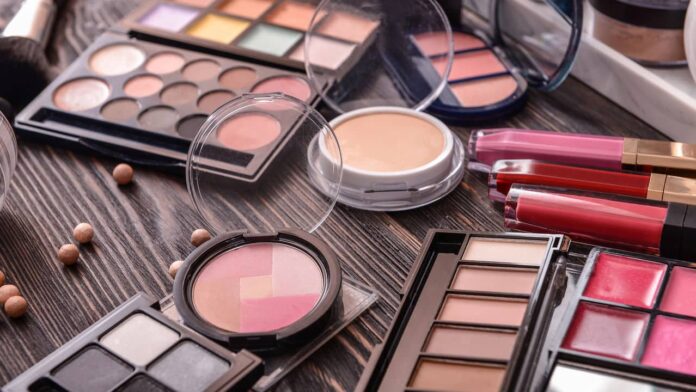 anvisa-proibe-cosmeticos-e-proibe-vendas-em-todo-o-brasil