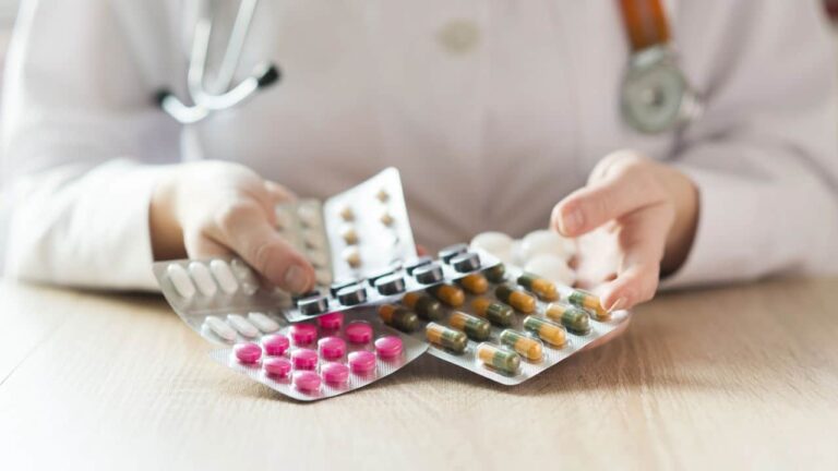 medicamentos-comuns-tem-venda-suspensa-pela-anvisa-apos-deteccao-de-riscos