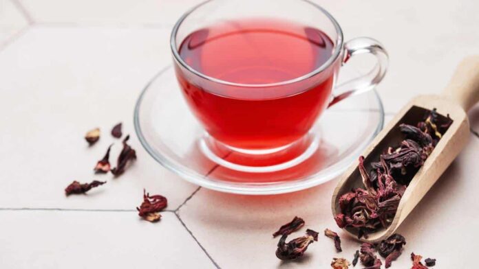cha-que-rejuvenesce-a-pele,-ajuda-a-emagrecer-e-deixa-os-cabelos-brilhantes