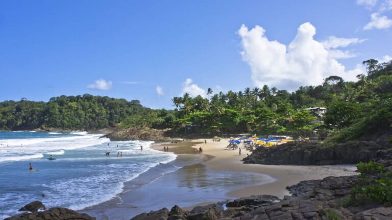 a-vila-do-litoral-sul-da-bahia-e-a-nova-preferida-de-brasileiros-e-estrangeiros