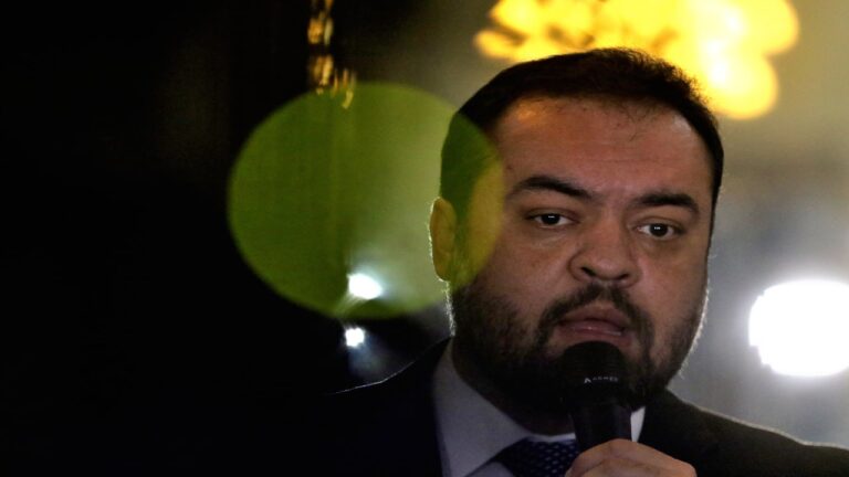 claudio-castro-reage-a-boulos-e-chama-o-de-idiota-em-declaracao-polemica