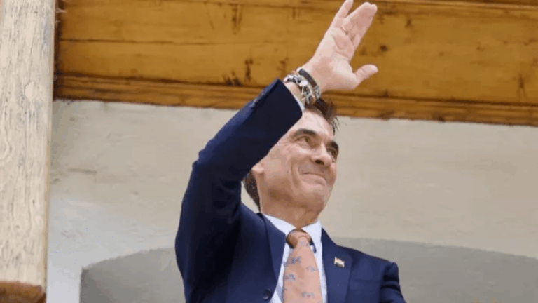 rodrigo-paz-assume-presidencia-da-bolivia-e-encerra-20-anos-de-dominio-da-esquerda-no-pais