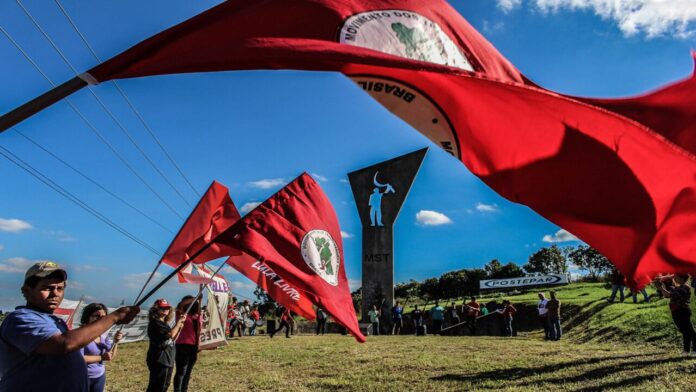 deputados-se-mobilizam-para-incluir-o-mst-no-pl-antifaccao