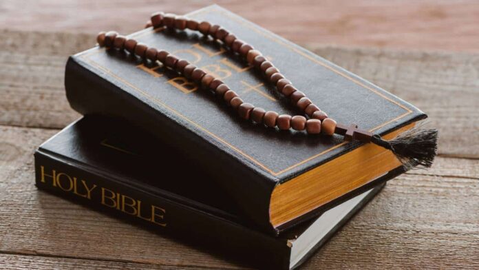 hospital-adventista-de-manaus-bate-recorde-de-maior-biblia-manuscrita-do-brasil