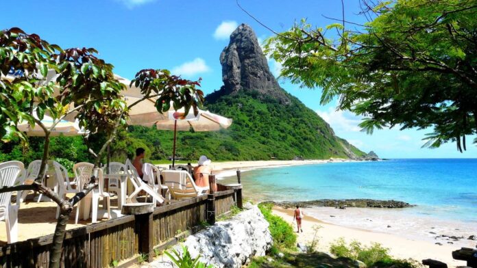 ilha-do-nordeste-esta-em-alta-entre-viajantes-do-pais-e-do-exterior ilha-do-nordeste-esta-em-alta-entre-viajantes-do-pais-e-do-exterior