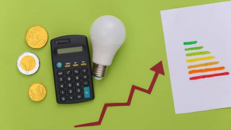 entenda-as-letras-abc-a-g-nas-etiquetas-de-consumo-de-energia-e-elas-podem-economizar-ate-r$-450-na-sua-conta