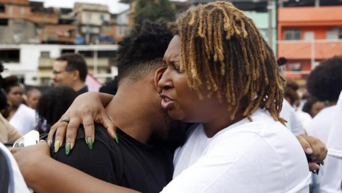 aprovacao-da-megaoperacao-no-rio-chega-a-80%-entre-moradores-de-favelas