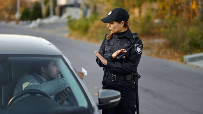 nova-regra-pode-gerar-gastos-de-quase-r$-3-mil-aos-motoristas