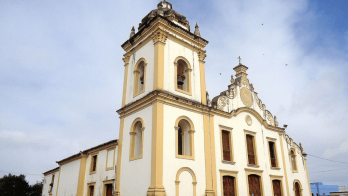 a-cidade-folclorica-do-brasil-que-transforma-a-tradicao-em-uma-experiencia-inesquecivel a-cidade-folclorica-do-brasil-que-transforma-a-tradicao-em-uma-experiencia-inesquecivel