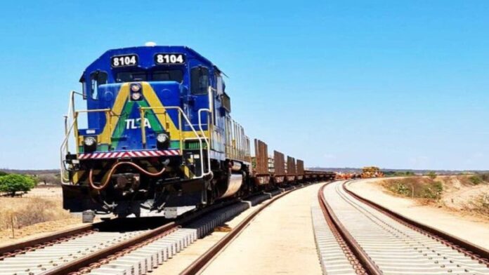 com-r$-7-bilhoes-e-quase-duas-decadas-de-obras,-novo-trem-da-transnordestina-entra-em-operacao-no-nordeste