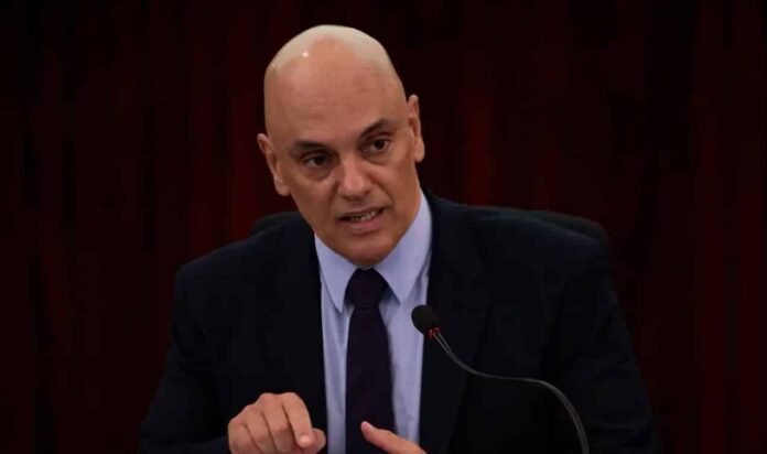 moraes-corrige-nota-e-esclarece-reuniao-com-bancos moraes-corrige-nota-e-esclarece-reuniao-com-bancos