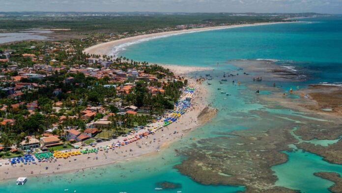 as-3-melhores-praias-do-nordeste-para-visitar-que-encantam-qualquer-um-com-sua-beleza-fora-do-comum