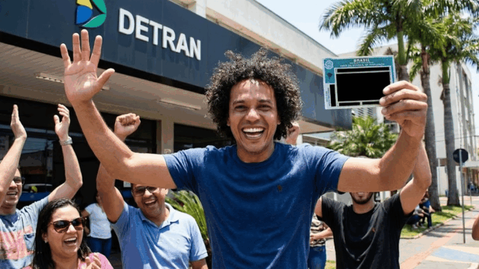 tirar-carteira-de-motorista-gratuitamente-depende-de-exigencia-do-cadunico-em-dois-estados-do-brasil