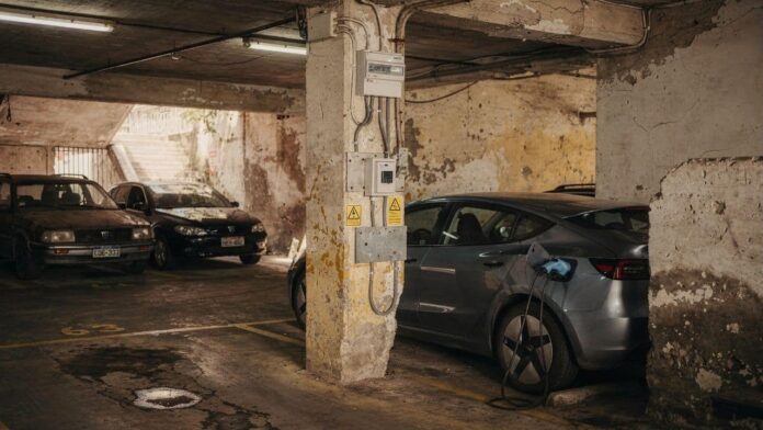6-motivos-que-fazem-os-motoristas-se-arrependerem-de-comprar-um-carro-eletrico 6-motivos-que-fazem-os-motoristas-se-arrependerem-de-comprar-um-carro-eletrico