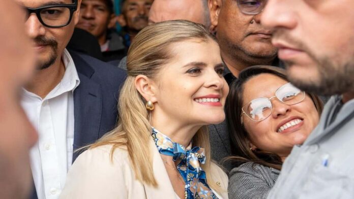 candidata-de-direita-laura-fernandez-e-eleita-presidente-da-costa-rica-no-primeiro-turno candidata-de-direita-laura-fernandez-e-eleita-presidente-da-costa-rica-no-primeiro-turno