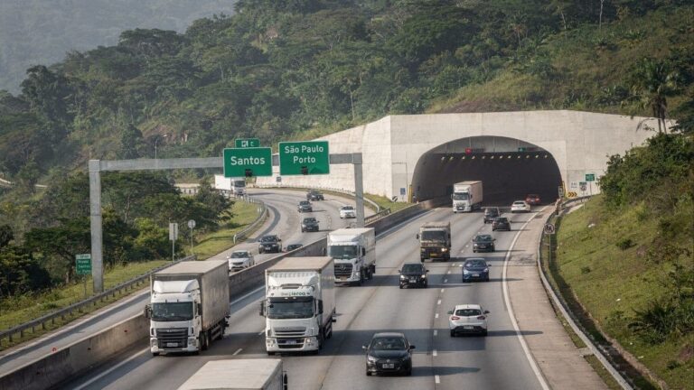 megaobra-na-serra-do-mar-entregara-tunel-de-6-km-ate-2027-e-promete-ligar-o-interior-ao-litoral-paulista