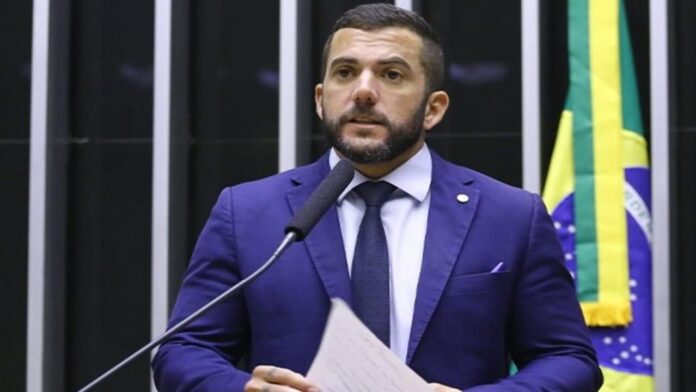 carlos-jordy-liga-para-a-pgr-e-pede-afastamento-de-toffoli-da-reportagem-do-caso-banco-master