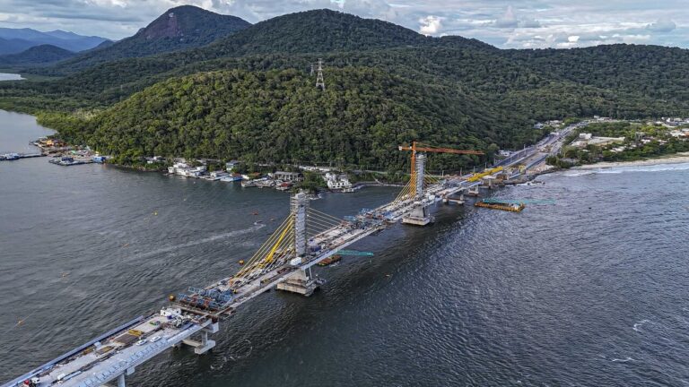 ponte-de-guaratuba,-avaliada-em-mais-de-r$-400-milhoes,-chega-a-91%-de-conclusao-e-tera-mais-de-1,2-km-sobre-o-mar