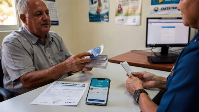 idosos-que-moram-sozinhos-podem-garantir-r$-1.621-por-mes-com-beneficios-do-governo-federal