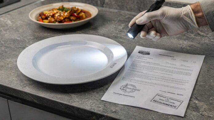 anvisa-ordena-coleta-de-famosas-placas-plasticas-no-brasil-e-alerta-consumidores