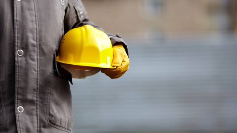 fecomercio-sp-alerta-que-empresas-podem-enfrentar-perdas-de-ate-r$-610-bilhoes-com-possivel-fim-de-escala-6×1