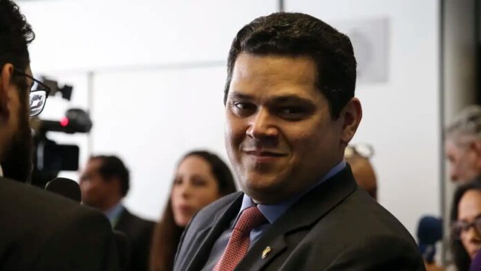 davi-alcolumbre-manda-recado-para-jorge-messias-antes-da-votacao-no-stf davi-alcolumbre-manda-recado-para-jorge-messias-antes-da-votacao-no-stf