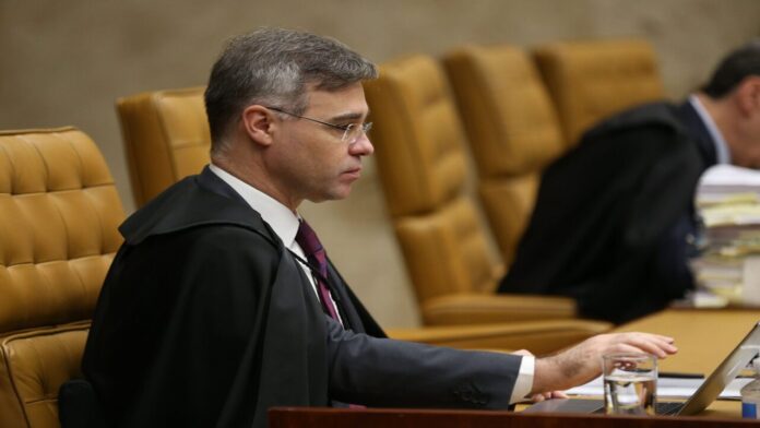 andre-mendonca-afirma-que-o-ex-presidente-do-brb-atuou-como-“representante-de-vorcaro” andre-mendonca-afirma-que-o-ex-presidente-do-brb-atuou-como-“representante-de-vorcaro”