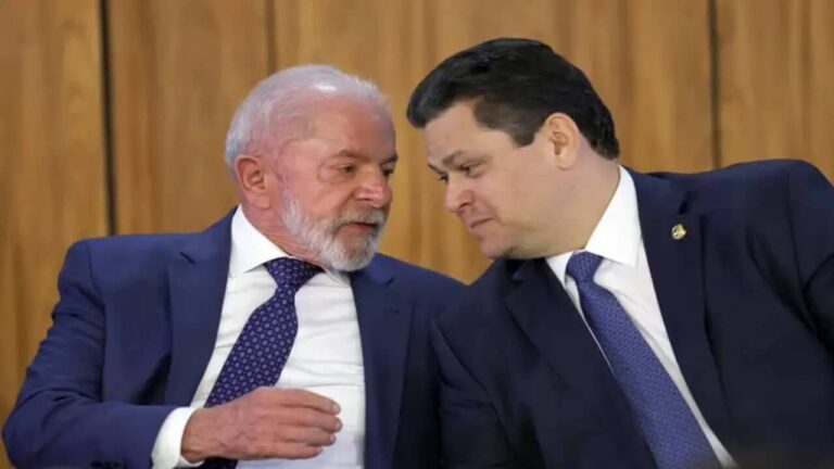 alcolumbre-se-distancia-do-planalto-e-falta-a-cerimonia-sem-avisar