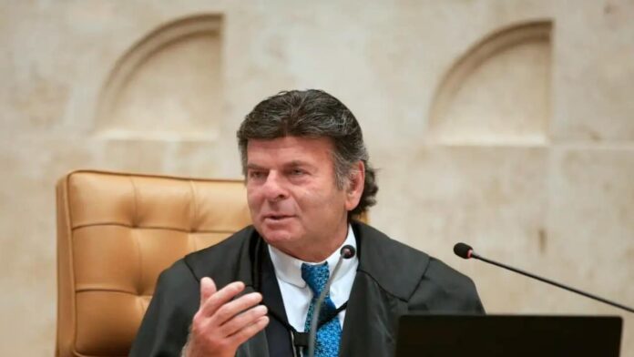 fux-se-alinha-com-mendonca-e-nunes-marques-e-da-sinais-de-que-segundo-grupo-deveria-mudar-sentenca-de-bolsonaro