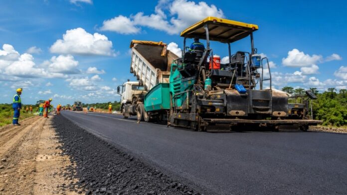 restauracao-da-rodovia-se-290-entra-em-nova-fase-com-aplicacao-da-primeira-camada-asfaltica-nas-obras-do-projeto-custando-r$-73,9 restauracao-da-rodovia-se-290-entra-em-nova-fase-com-aplicacao-da-primeira-camada-asfaltica-nas-obras-do-projeto-custando-r$-73,9