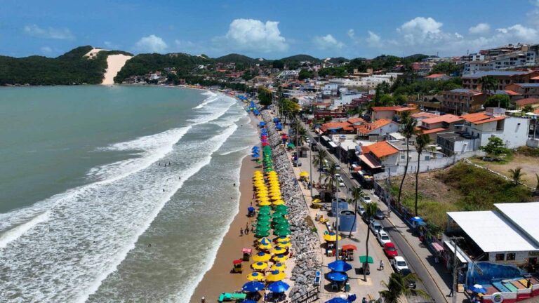 a-“londres-do-nordeste”-combina-a-reputacao-de-belas-praias-com-um-dos-melhores-indices-de-qualidade-de-vida-da-regiao
