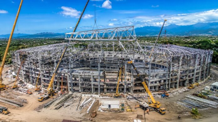 construcao-de-megaestadio-de-r$-2,5-bilhoes-impressiona-ao-erguer-enorme-estrutura-metalica-em-um-dos-maiores-projetos-da-europa