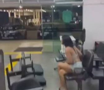 mulher-trans-que-roubou-celular-de-policial-dentro-da-delegacia-e-justificada:-“fui-pisada”,-assista-video mulher-trans-que-roubou-celular-de-policial-dentro-da-delegacia-e-justificada:-“fui-pisada”,-assista-video