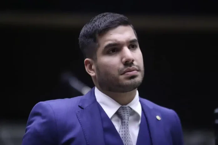 claudio-dantas:-bolsonaro-divulgara-carta-com-seus-candidatos claudio-dantas:-bolsonaro-divulgara-carta-com-seus-candidatos