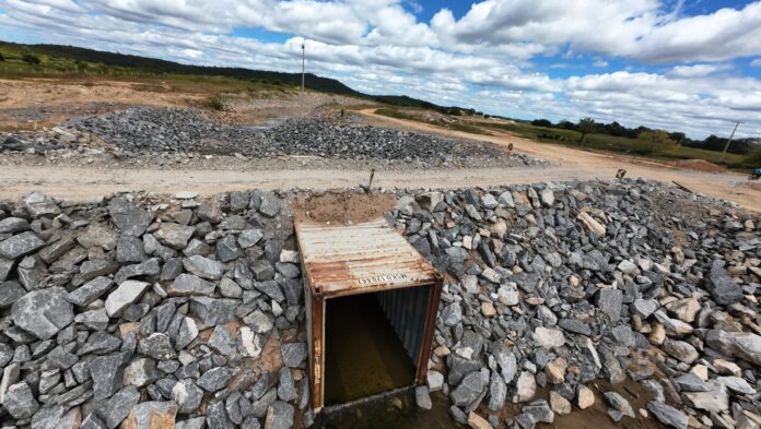 governo-lula-inaugura-conteiner-improvisado-para-passagem-de-agua-no-rn,-veja-video governo-lula-inaugura-conteiner-improvisado-para-passagem-de-agua-no-rn,-veja-video