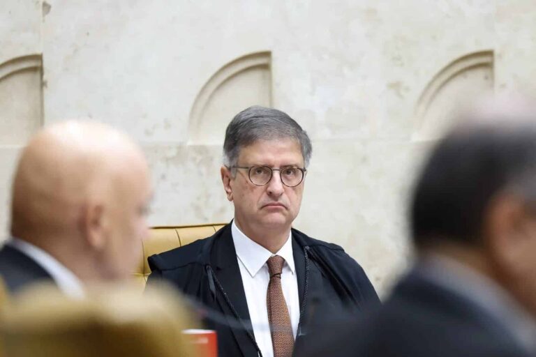 transparencia-internacional-ve-grave-inercia-institucional-da-pgr-na-investigacao-do-contrato-entre-viviane-barci-e-vorcaro