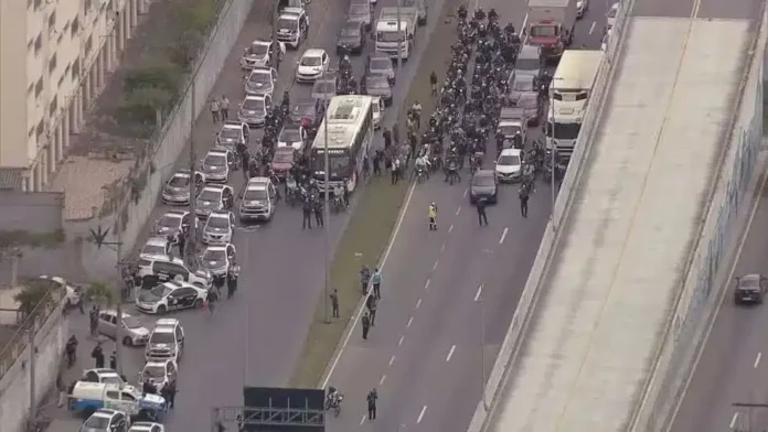policial-baleado-na-cabeca-durante-ataque-na-avenida-brasil-sucumbe-aos-ferimentos policial-baleado-na-cabeca-durante-ataque-na-avenida-brasil-sucumbe-aos-ferimentos