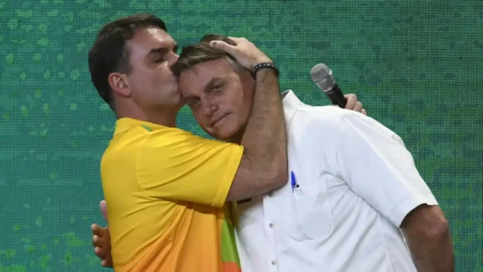 urgente:-flavio-e-proibido-de-visitar-bolsonaro;-entender urgente:-flavio-e-proibido-de-visitar-bolsonaro;-entender