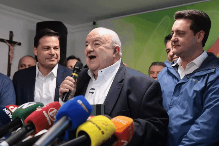 candidato-de-direita-no-parana-recebe-apoio-de-greca,-cristina-graeml-e-ratinho-junior-e-pode-complicar-situacao-de-moro-na-d