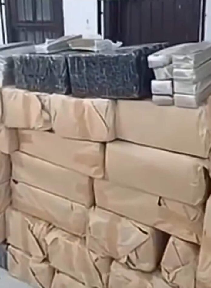 pf-prende-motorista-com-caminhao-bau-carregado-de-maconha-durante-operacao