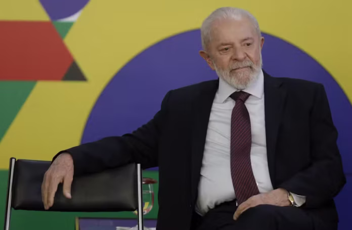 pt-oficializa-candidatura-de-lula-a-reeleicao;-presidente-tenta-quarto-mandato-inedito