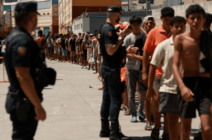 espanha-ameaca-italia-apos-controle-de-fronteiras-por-crise-migratoria-em-ceuta