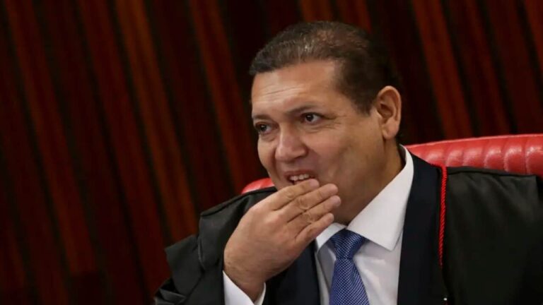 defesa-de-anderson-torres-pede-revisao-criminal-e-soltura-imediata-ao-stf