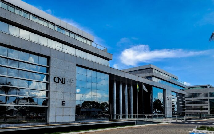 cnj-autoriza-r$-455,7-milhoes-em-beneficios-atrasados-para-magistrados-do-df