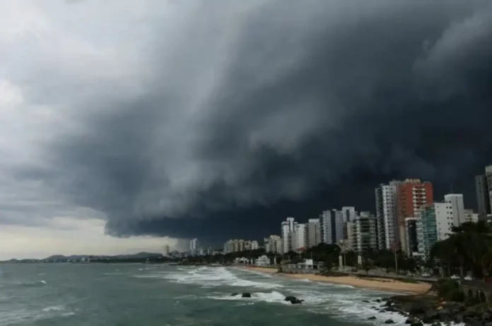 ciclone-bomba-da-lugar-a-onda-de-frio-e-temperaturas-despencam-no-sul-do-brasil