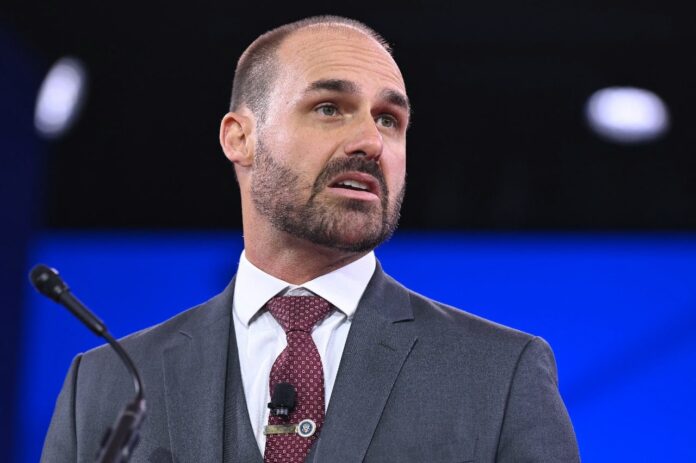 eduardo-bolsonaro-reage-a-crise-nas-contas-do-governo-e-faz-provocacao-a-lula