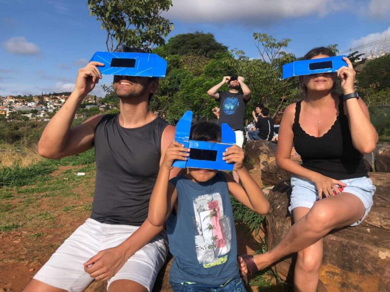 eclipse-solar-leva-alemaes-a-hospitais-com-problemas-de-visao