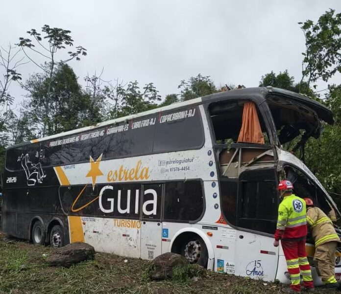 tragedia-na-serra-de-petropolis:-onibus-que-matou-10-pessoas-nao-tinha-autorizacao-da-antt
