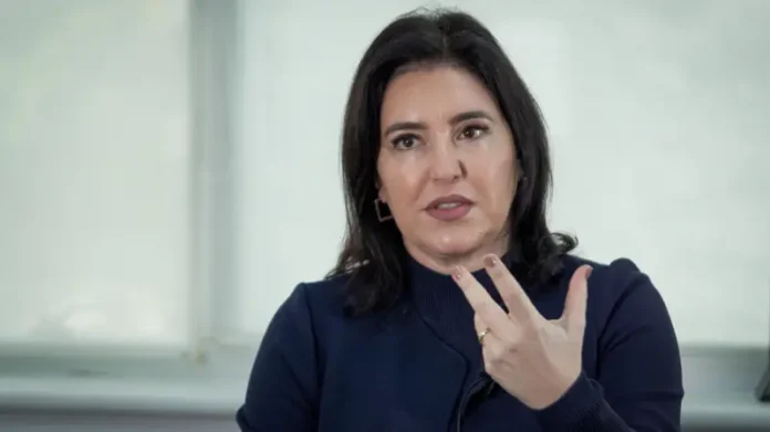 simone-tebet-se-irrita-em-entrevista-com-pergunta:-“o-que-voce-esta-fazendo-aqui-em-sp-se-nao-tem-nada-aqui?”;-veja-vide